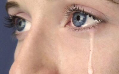 The Hidden Link Between Eyedrop Design and Patient Outcomes 👁️💧